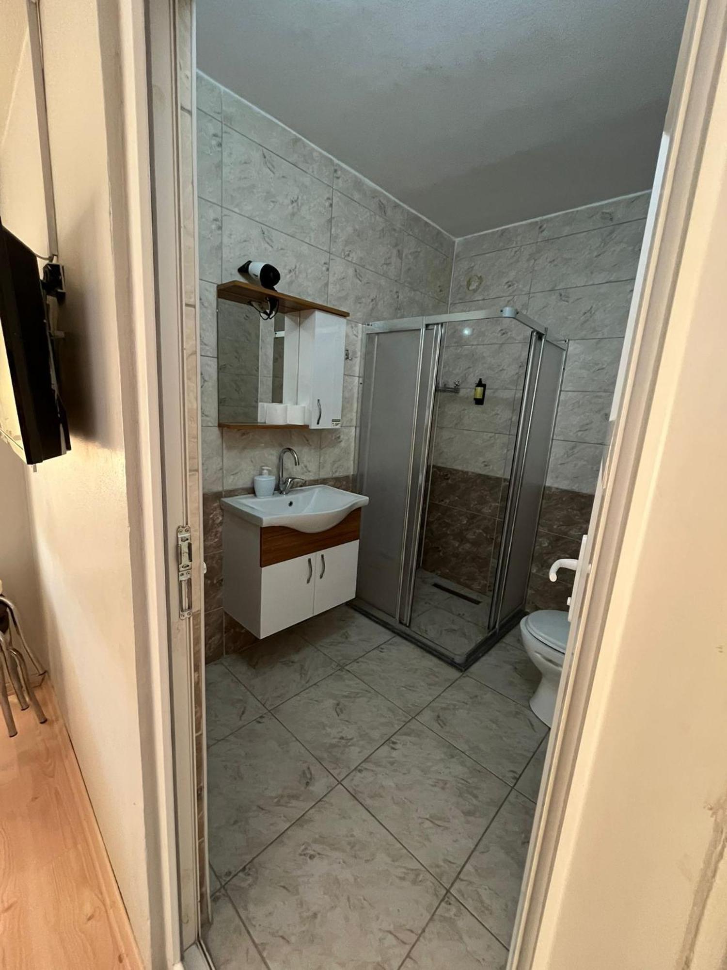 Mht Otel Одрин Екстериор снимка